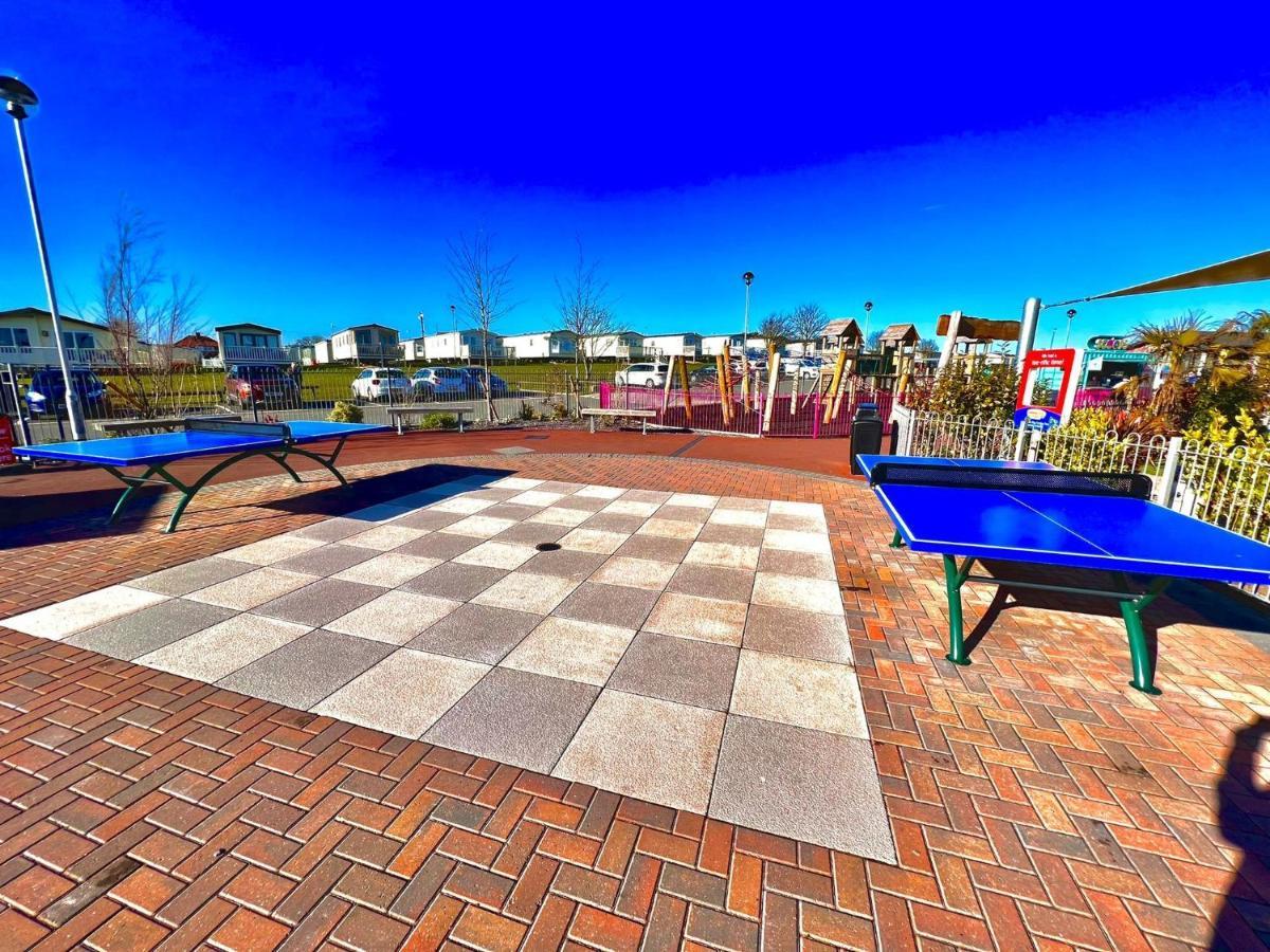 The Hideaway Villa Scarborough Exterior foto